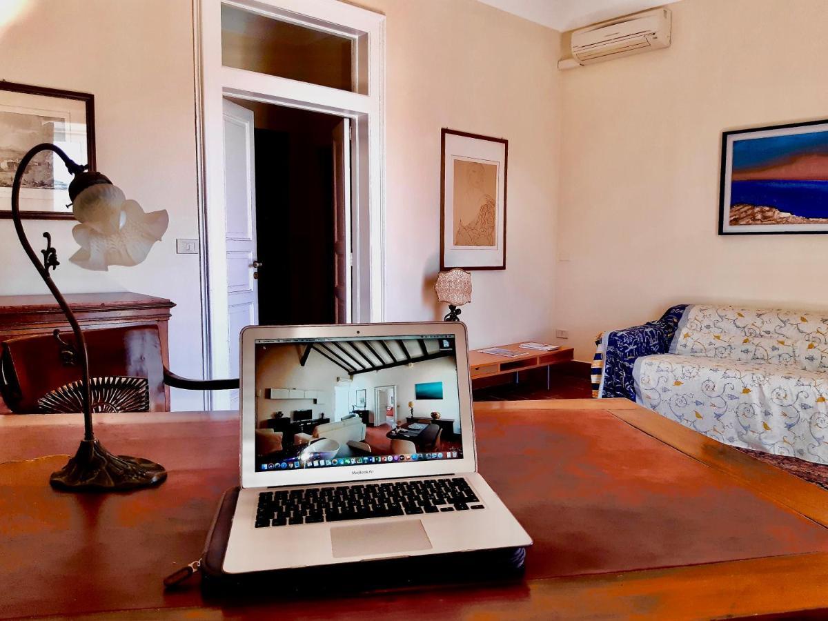 Elegante In Palazzo Storico Ortigia Apartment *