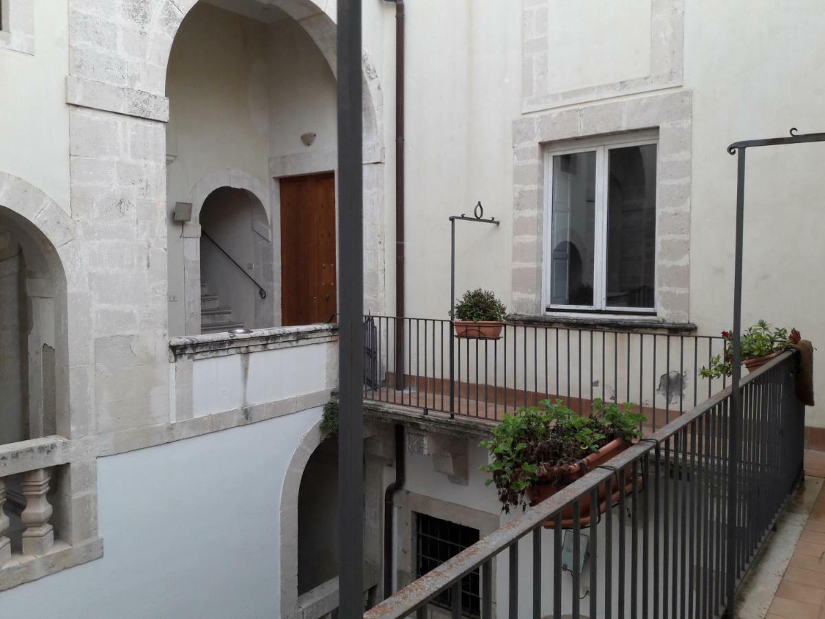Elegante In Palazzo Storico Ortigia