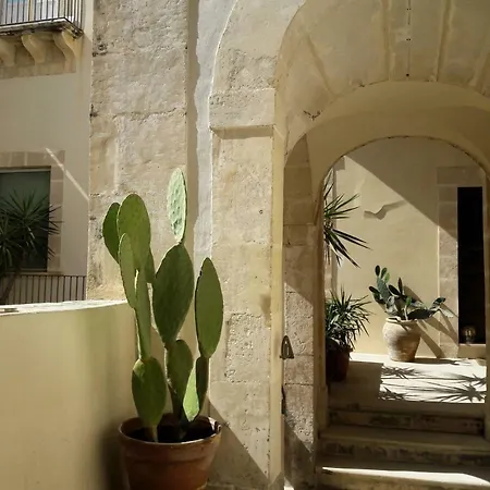 Elegante Appartamento In Palazzo Storico Ortigia Syracuse Exterior photo
